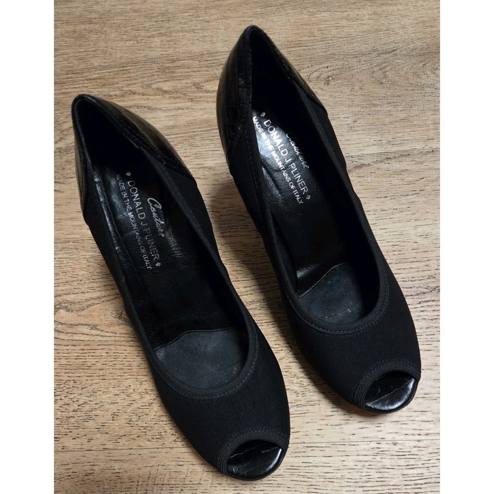 Donald Pliner peeptoe heels-size 7